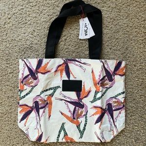 ALOHA Collection Paradise on Repeat Day Tripper